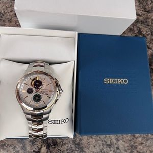 Seiko Coutura Solar men’s watch
Chronograph
Perpetual calendar; Excellent $$ Buy